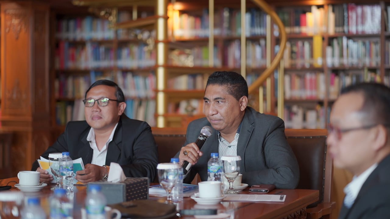 MENCEGAH KEDATANGAN ERA EMPTY DEMOCRACY